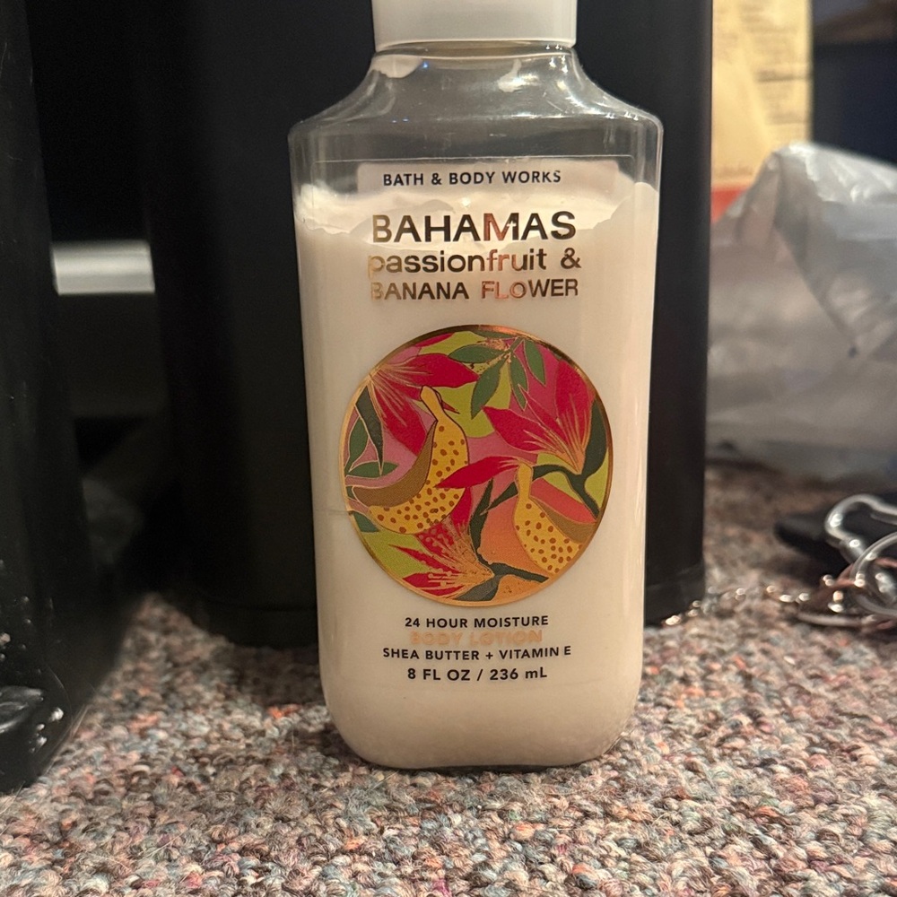 Bath & Body Works Bahamas Passionfruit & Banana Flower Body Lotion